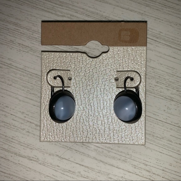 Premier (?) Jewelry Earrings - Picture 2 of 4